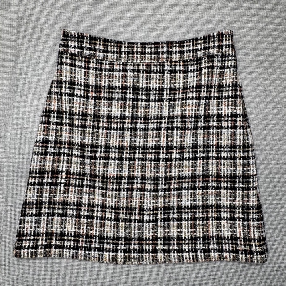 LOFT Black White Tweed Mini Skirt Womens Sz 0 Classic Preppy Career Chic
